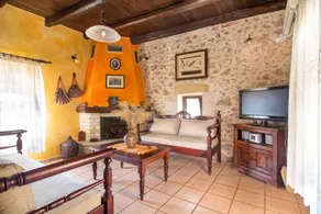 65 sqm One Bedroom Maisonette with Roof Access and Valet. Mountain and Sea View - Image 5