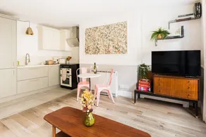 Apartment with fast internet - Image 3
