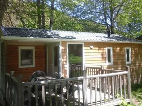 Chalet with heated pool & terrace - Image 4
