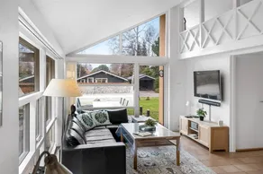 Family-oriented house with sauna, hot tub & private pool | Pet-friendly - Image 4