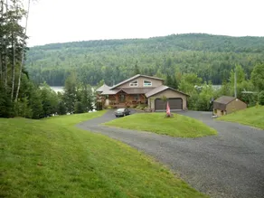Scenic Timber Frame Home with Private Hot Tub near Fredericton, Hanwell, New Brunswick - Image 2
