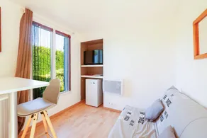 Cottage with garden & terrace | Garden view - Image 5