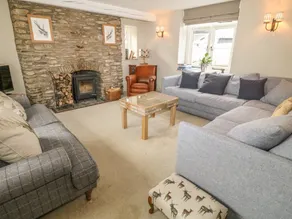 Children-friendly beautiful cottage with garden | Dogs allowed - Image 3