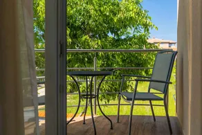 Fully equipped holiday home with barbecue, terrace & private pool - Image 2
