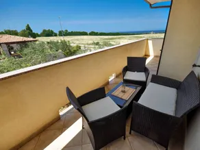 Holiday apartment with garden - Image 2