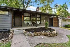 Prairie Village 3BR Home! Great Neighborhood & Location! - Image 2