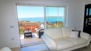 Apartment with garden | Garden view - Image 4