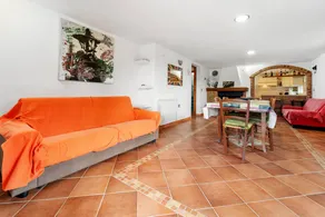 Holiday apartment with barbecue & garden | Garden view - Image 4