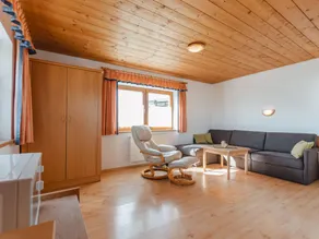 Flat with terrace - Image 3