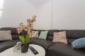 Fully equipped nice house with barbeque, terrace & garden | Garden view | Beach nearby | Pets allowed - Image 3