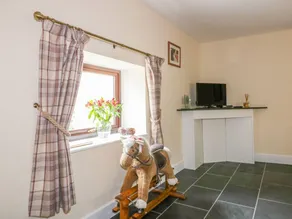 Family-friendly lovely cottage with garden | Pets are welcome - Image 2