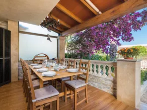 Kinderfreundliches gemütliches Ferienhaus mit Terrasse, Grill und Pool | Bergblick - Image 2