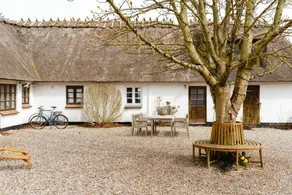 Family-friendly big holiday home with terrace, barbeque & garden | Water view | Beach nearby | Pet-friendly - Image 2