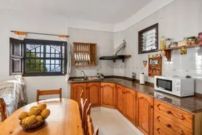Holiday Home 'María José' with Mountain Views, Private Terrace and Wi-Fi - Image 4