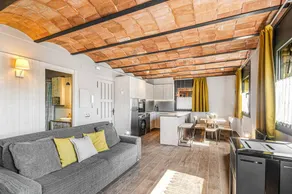 Flat with terrace | River view - Image 2
