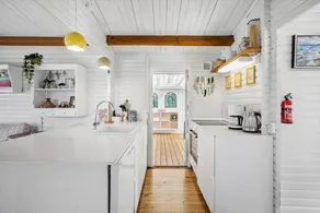 Fully equipped house with barbecue, terrace & garden | Pets allowed - Image 4