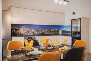 Luxury modern house, just 1 min walk to the beach - Image 3