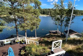 Holiday home with garden - Image 2