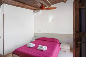 Chambre privée avec jardin, internet haut débit et terrasse | Vue mer - Image 3