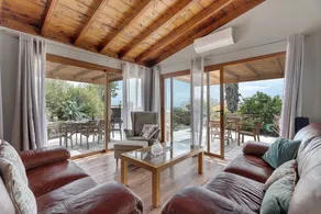 House with private pool, terrace & barbecue | Mountain view | Suitable for remote work - Image 5