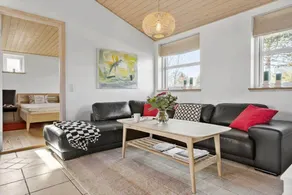 Fully equipped beautiful holiday home with barbeque & terrace | Close to the beach - Image 2