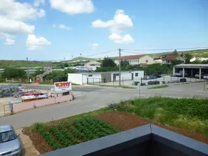 Flat with barbeque & garden | Garden view - Image 3