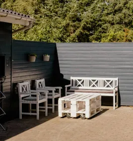 Child-friendly holiday home with garden, terrace & barbeque | Pet-friendly - Image 3