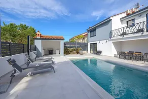 Fully equipped villa with garden, BBQ & terrace | Beach view - Image 3