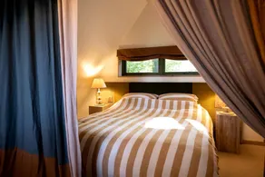 Luxurious Tree House Ideal for a Private Escape in Hereford, England - Image 4
