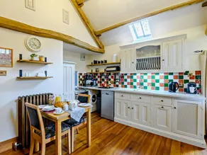 Fully equipped cottage with garden | Dogs allowed - Image 5