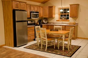 Wonderful Lakefront Cabin with Hot-tub in Carbondale, Illinois - Image 3