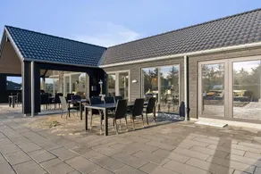 Fully equipped holiday home with garden, sauna & pool | Pet-friendly - Image 5