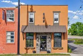 Beautiful 2bd/1ba Above Craft Coffee Shop, Downtown, by Apsu - Image 2