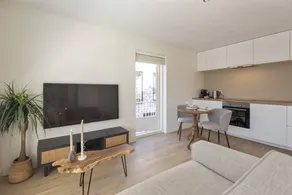 Nice flat with garden & terrace - Image 3