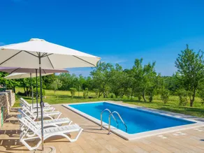 Letting with barbecue, pool & terrace | Pool view - Image 4