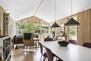 Family-oriented holiday home with jacuzzi, sauna & terrace | Next to the beach - Image 5