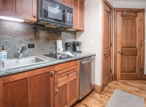Appartement en copropriété avec jacuzzi - Image 5