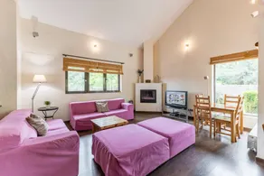 Ferienhaus mit Terrasse, privatem Pool und Garten | Bergblick - Image 3