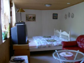 Charmante maison de vacances avec terrasse, piscine et jardin - Image 3