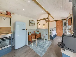 Cottage with garden - Image 5