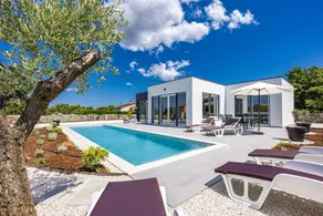 Splendida villa adatta alle famiglie con piscina privata, giardino e griglia | Accetta animali domestici - Image 4