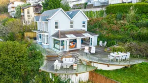 House with garden, terrace & barbecue - Image 2