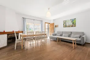 Voll ausgestattetes Ferienhaus mit Pool, Grill und Terrasse | Strand in der Nähe | Haustiere erlaubt - Image 3