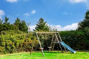 Flat with garden & BBQ | Garden view | Dogs allowed - Image 5