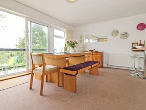 Cottage with pool & garden - Image 5