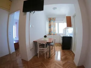 Nice holiday apartment with garden & barbeque | Close to the beach | Pet-friendly - Image 3