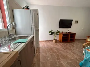 Beautiful apartment with terrace - Image 4