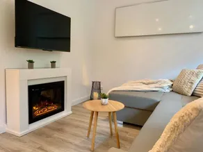 Child-friendly wonderful holiday home with garden, hot tub & barbeque | Panoramic view | Dogs allowed - Image 3