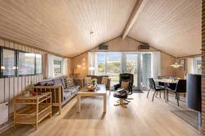 Family-friendly house with terrace | Beach nearby - Image 2