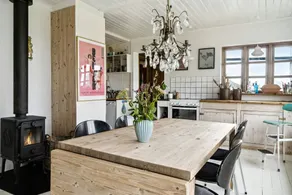 Holiday home with sauna, garden & BBQ | Water view - Image 4